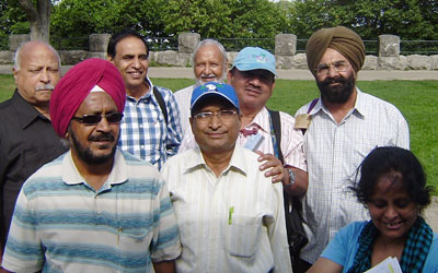 seniors standing in a group
